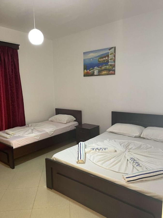 Vila Ronaldo Apartment Ksamil Bagian luar foto